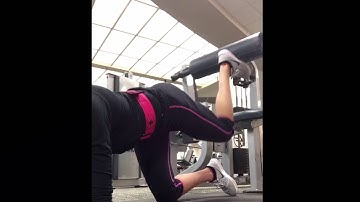 Kickback on Lying Leg Curl