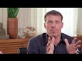 4 Keys to start investing | Tony Robbins Interview (Quick)