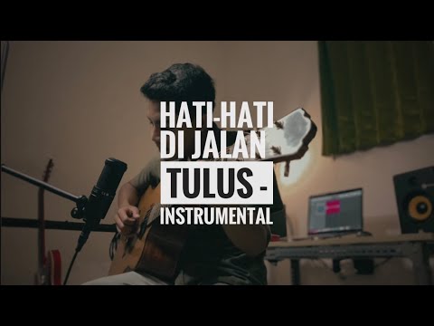 Andai Aku Bisa - Tulus, Erwin Gutawa Orchestra, Hasna Mufida (KARAOKE PIANO - MALE KEY)