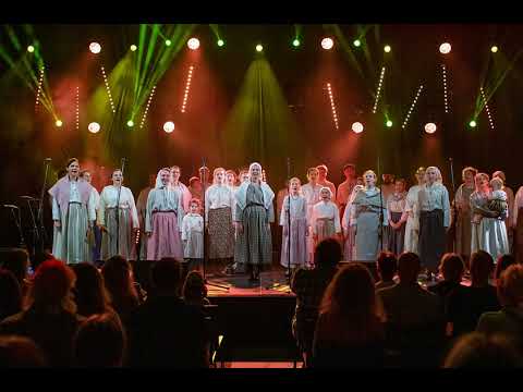 Kas svilpjot sveicina? Mūzikas mīklas min folkloras studijas "Garataka" dalībnieki