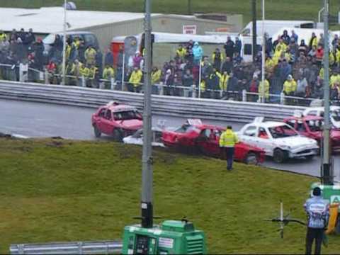 Loads more photos at www.ThunderPix.co.uk A highlights compilation of the best hits from this year's Civil War banger racing meeting held at Hednesford Raceway on 23rd Jan 2010. Won by the north