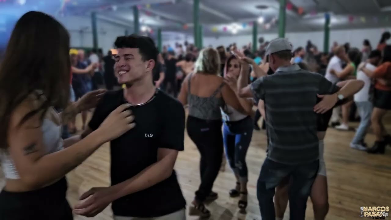 Se Embora Bailar com Marcos Pasa No Forró AO VIVO