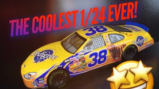 COOLEST DIECAST EVER?? 2005 ELLIOTT SADLER PEDIGREE TAURUS DIECASTBUFFET REVIEWS NASCAR DIECAST 1/24