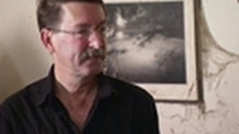 An Emotional Wall of Trash | Hoarding - Buried Alive