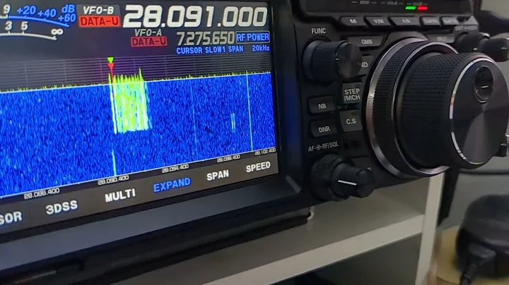 J8NY - Crazy FT8 DX chase on 10 meters