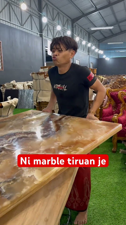 Ha tak tunjuk marble kan tapi yang dekat gudang bossijan ni bukan tiruan punya ni marble batu potong