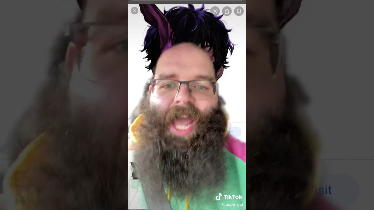 Papa Gut explains the unrealistic beauty standards set for men through Corpse Husband's voice