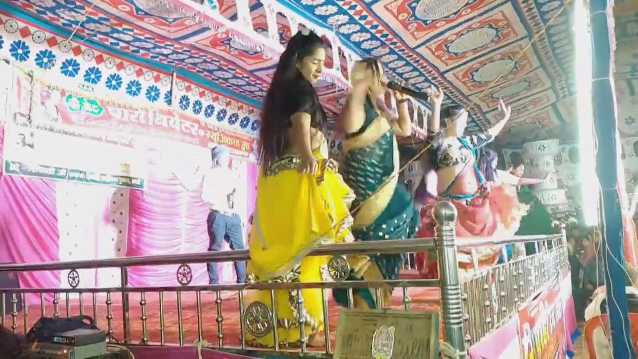 पारो रानी nach/ओठवा के ललिया / कमर तोड़ नाच प्रोग्राम मजा आगया ek bar jarur dekhen