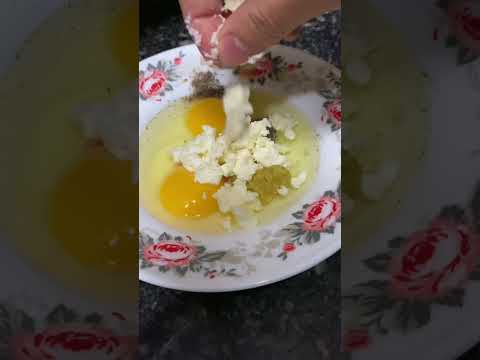 طريقة أحلى بيض مقلى بالسمنة البلدى و الجبنة