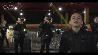Video thumbnail of "Corrido El Señor de la Garita y Nuevos Talentos - Banda Saucitos"