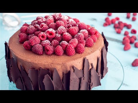 Video: How To Make A Raw Chocolate Raspberry Cake