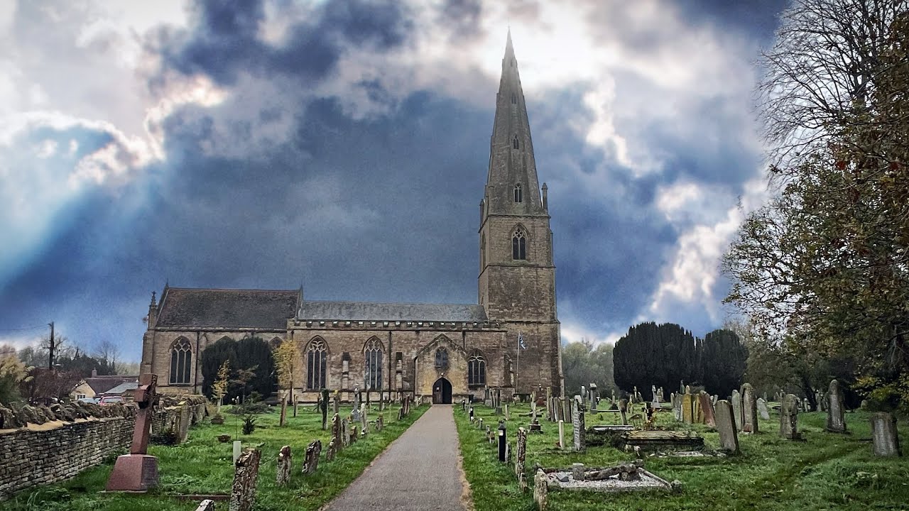 Видел ли я привидение на кладбище Олни?