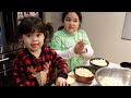Stovetop Popcorn (NO MICROWAVE NEEDED)