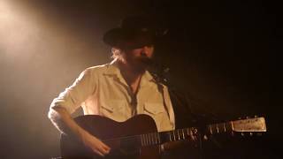 Colter Wall - The Devil Wears a Suit and Tie (Live in Copenhagen, January 27th, 2018) chords