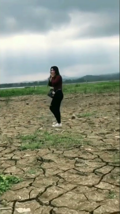 Munduur - Kau Masih Kekasihku 🤪 || Bebe #shorts