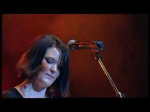 Songbird in the Rain Live - Jen Stevens & The Hiccups