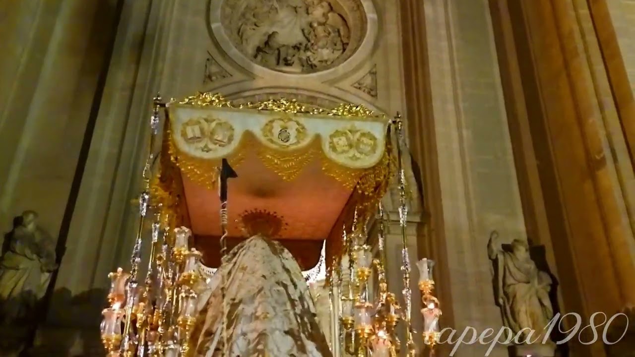 Se Arrodilla Triana | Domingo Ramos 2023 | María Sma. de la Victoria | R. Cofr. Santa Cena | Granada