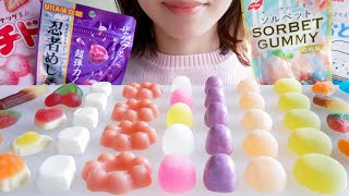 【SUBTITLED】JAPANESE CONVINIENCE STORE SWEETS AND GUMMY【ASMR/EATINGSOUNDS】