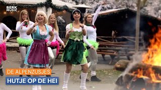 Alpenzusjes - Hutje Op De Hei (Officiële Video) chords