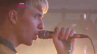 The Drums - Lets Go Surfing (Live @ Reading Festival 2010)