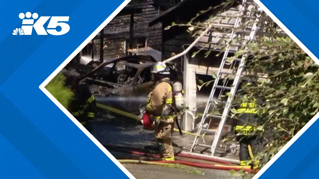 2 firefighters injured while battling house fires in Everett - YouTube