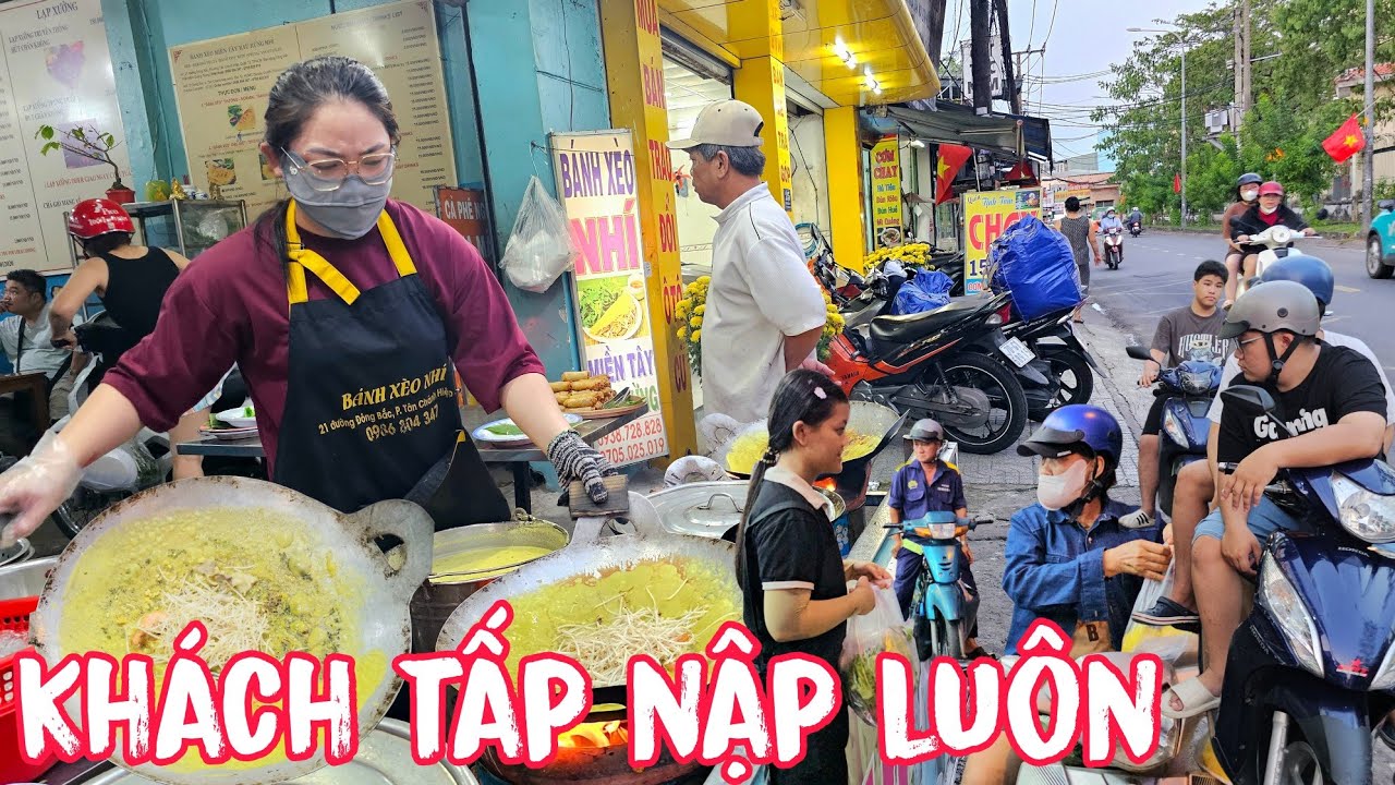 Đầu Giờ Chiều Khách Đều Đều Cô 3 Chiên Bánh Xèo Không Kịp Bán