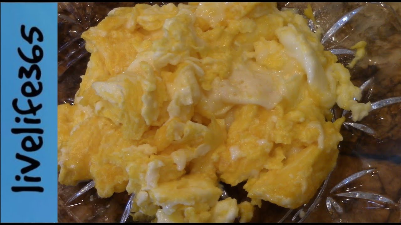 How To Make A Killer Scrambled Eggs Ketchup Sandwich Youtube