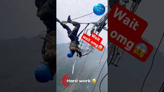 Transmission Line Insulator पर काम👷♂️#electricalwork #lineman #linemanlife #overvoltage #shorts