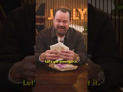 Danny Dyer tries <strong>Taco</strong> <strong>Bell</strong> for the first time!