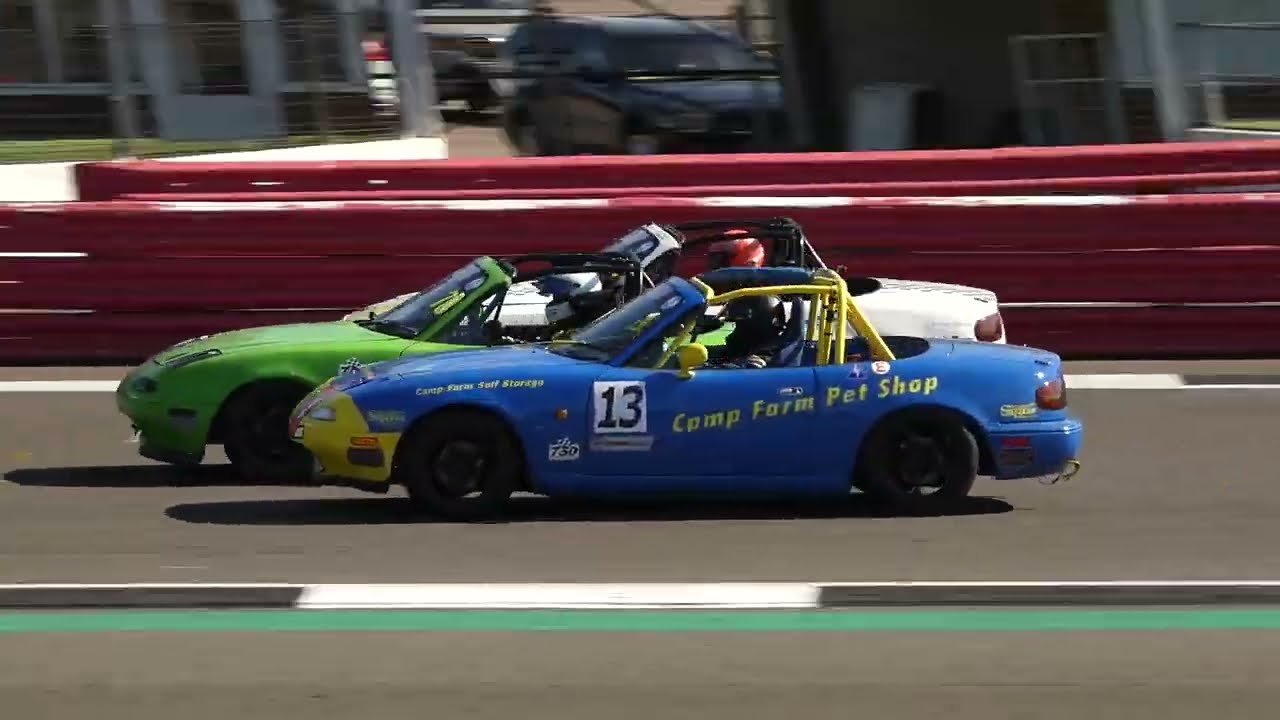 5Club Racing MX5 Cup Race 1 Silverstone