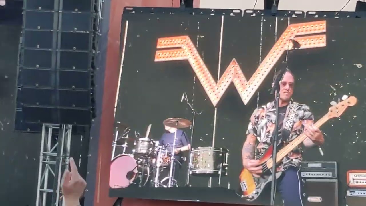 Weezer covering Lithium