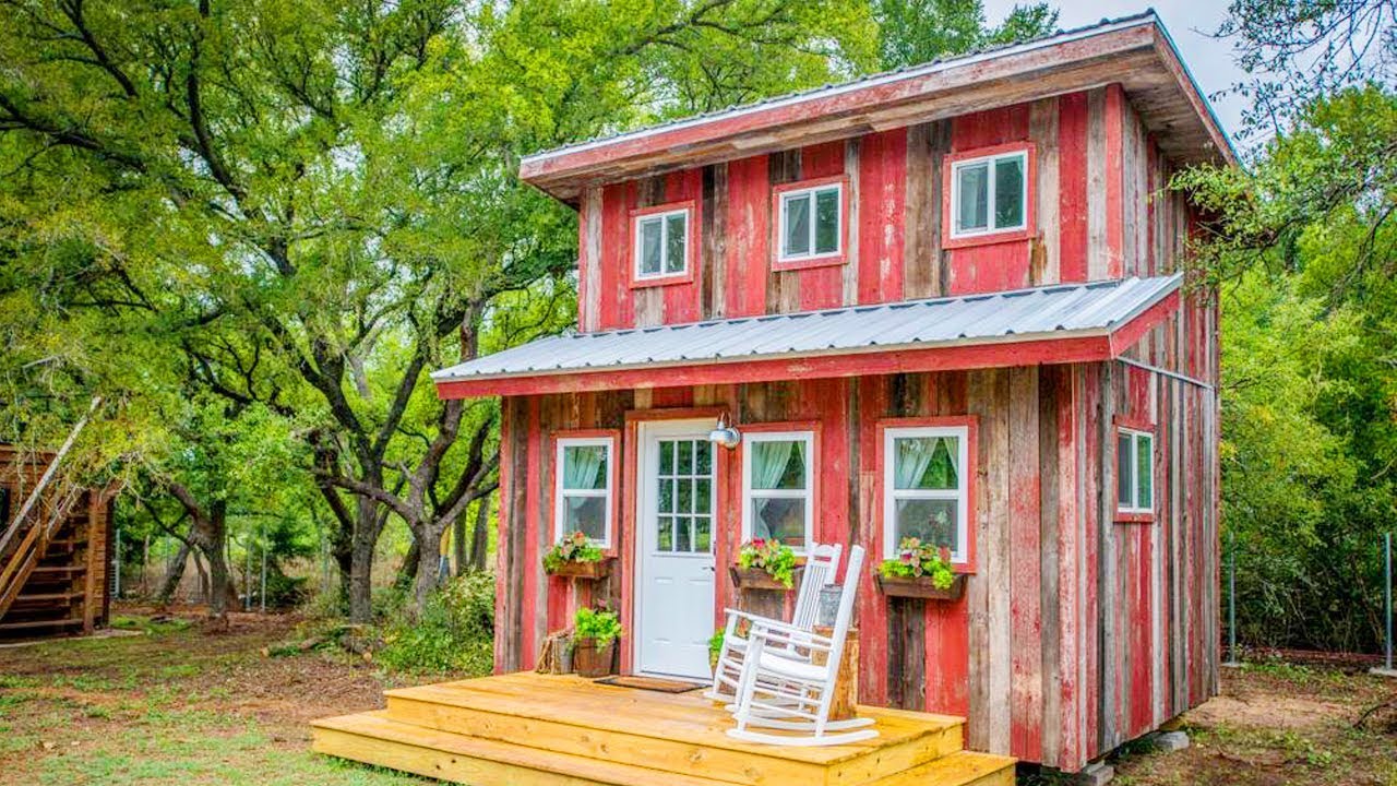 Very Rustic With the Little Red Hen Cabin | Lovely Tiny House - YouTube