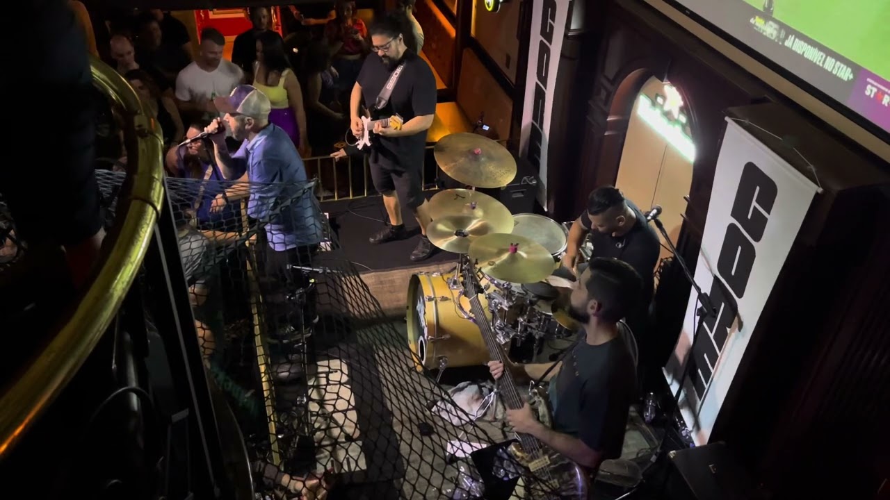 Banda core no Blue pub São Paulo