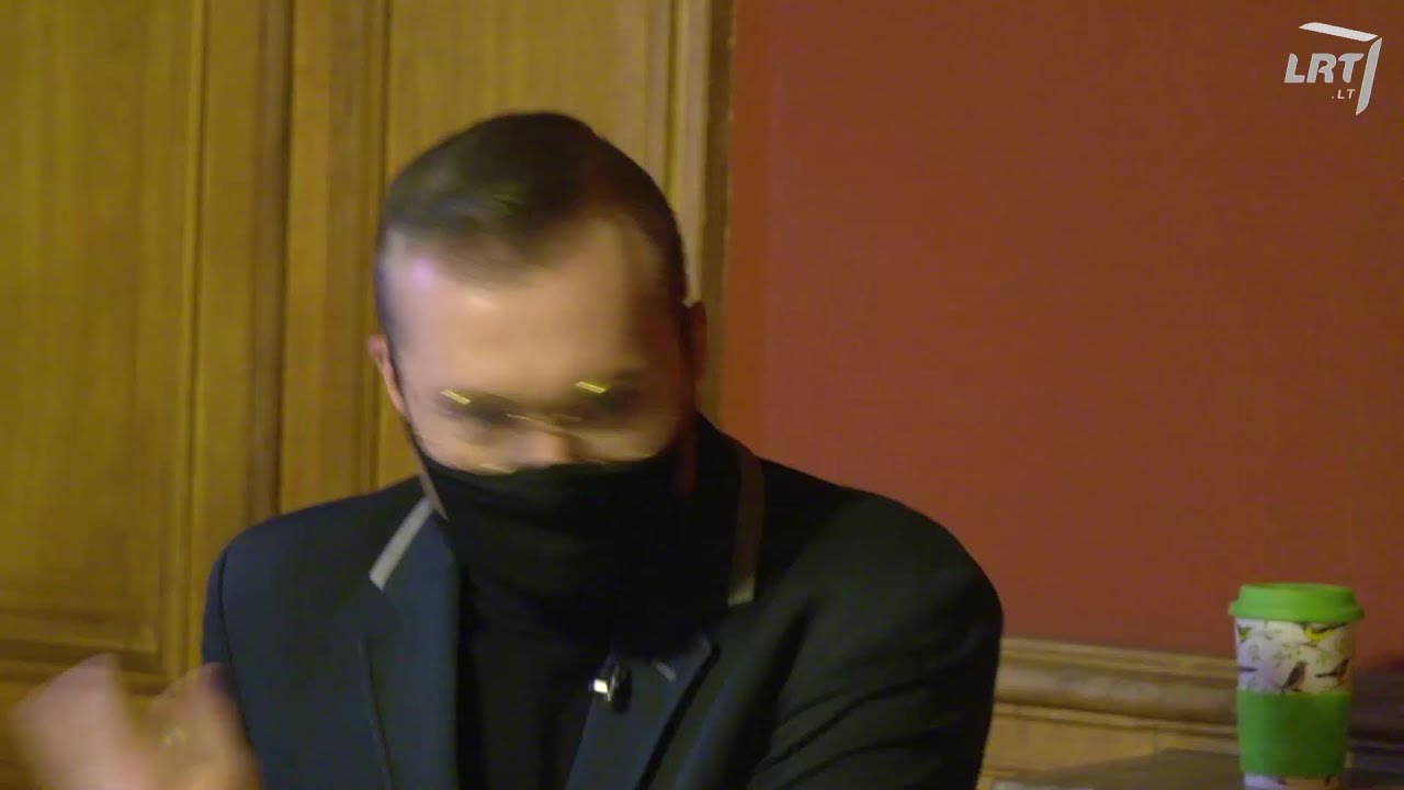 Dviračio žinios. Nausėda bijo skiepytis: turime demonstruoti lyderystę, o tikras lyderis kartais tur