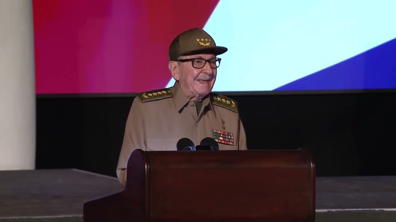 Raúl: La Revolución Cubana, tras 65 años de existencia, lejos de debilitarse, se fortalece