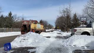Collecting Recycling & Kitchen Waste in the Cold!