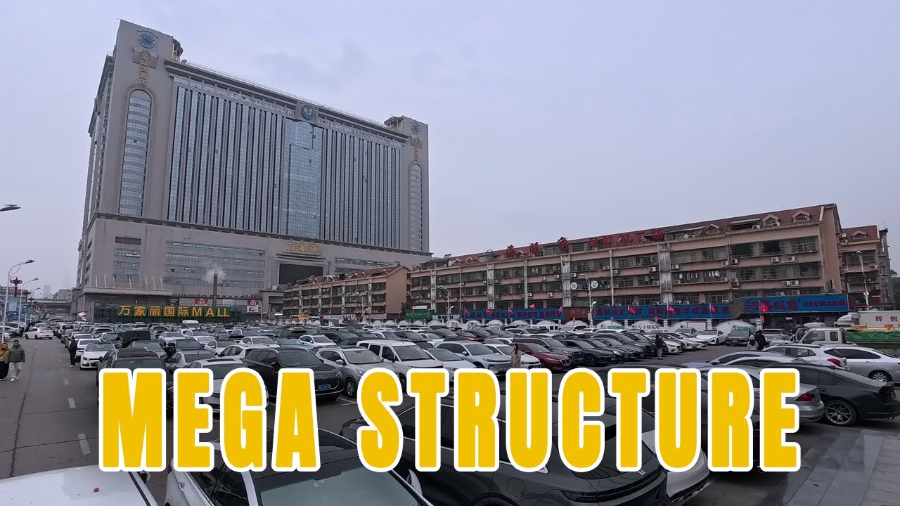 Walking around one of the world's largest single buildings | Changsha, China 4K ASMR