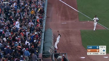 LAD@SF: Duffy makes a nice catch in foul territory