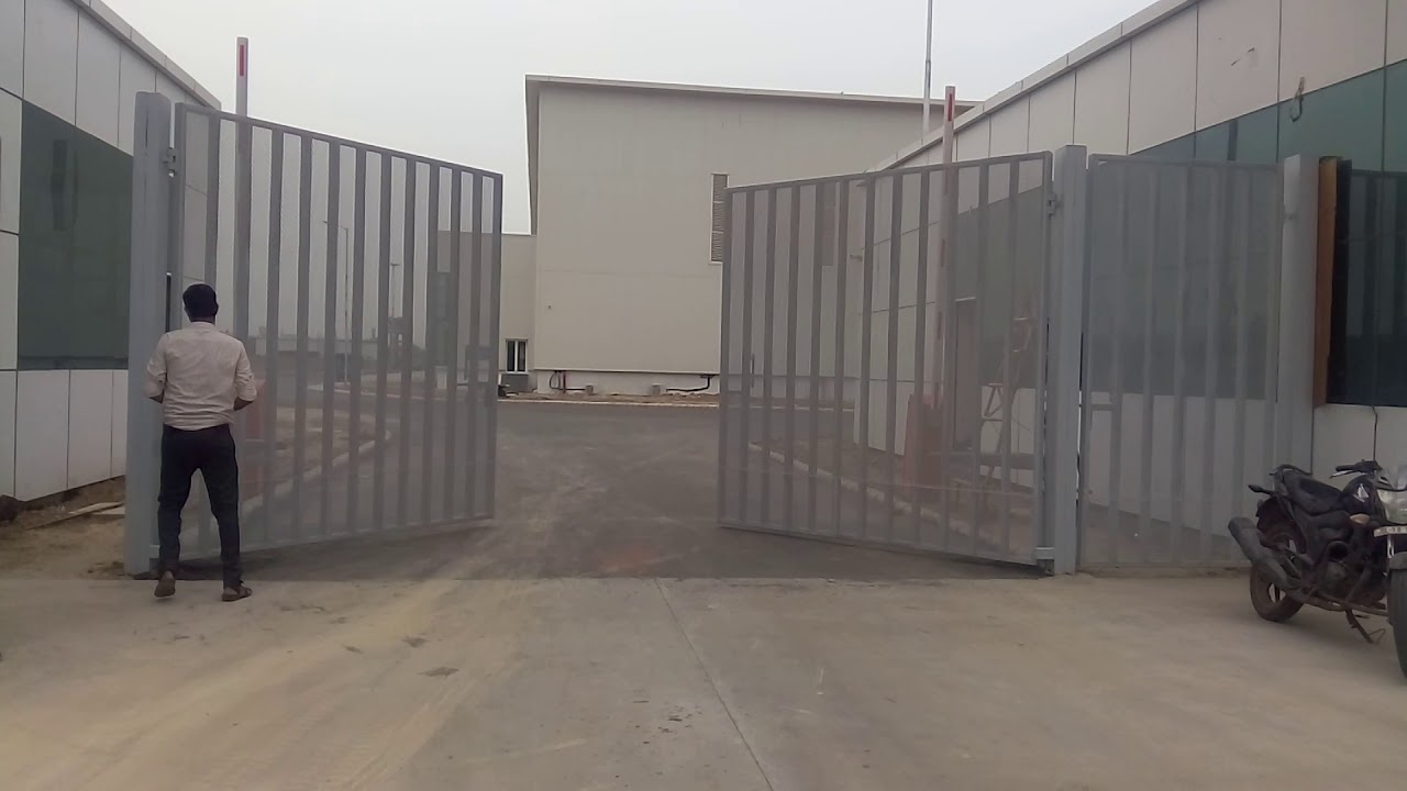 Automatic swing gate - YouTube