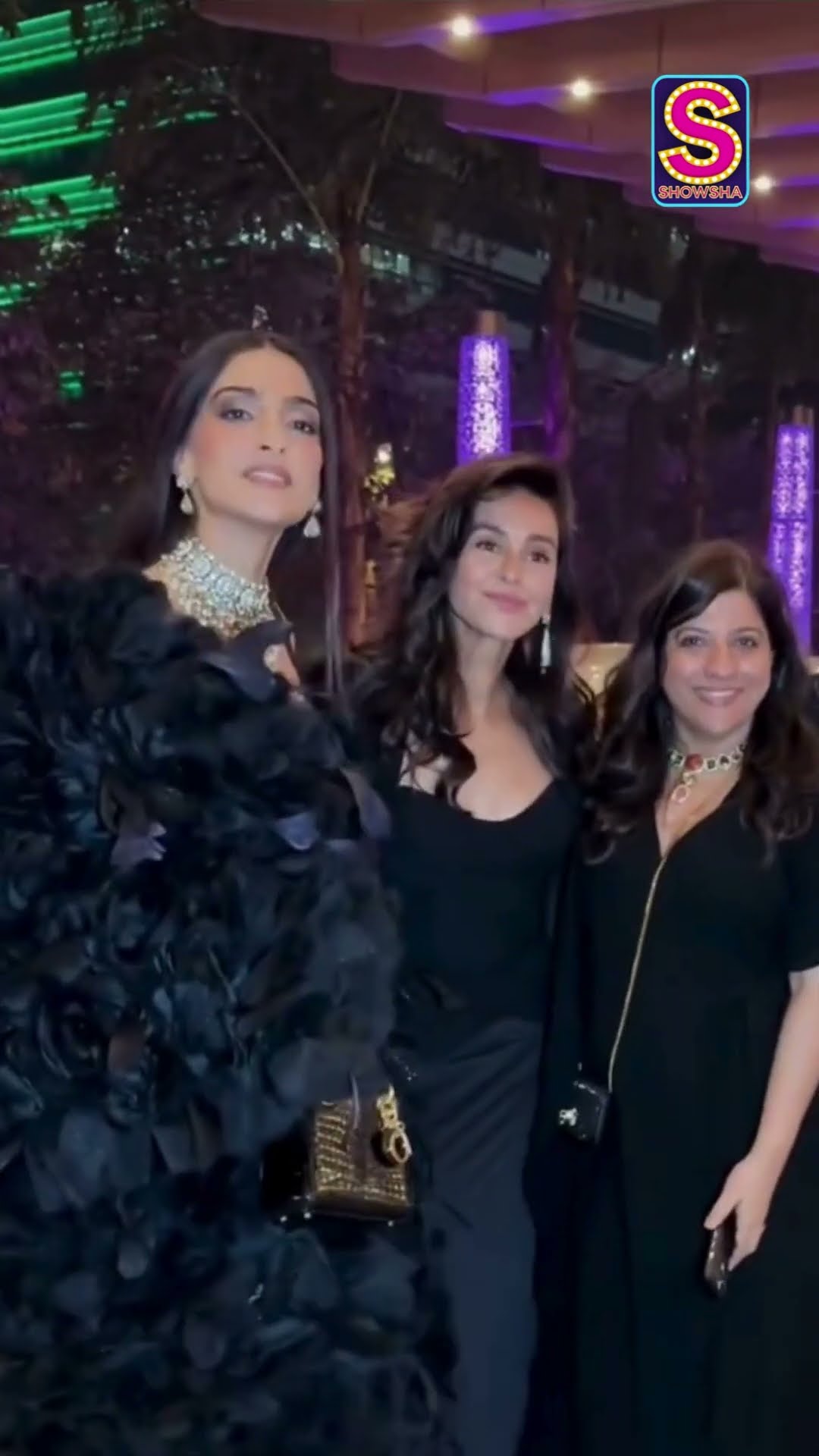Sonam Serving Looks Like A True Fashion Queen! If You Had To Rate This Outfit, What’S Your Score