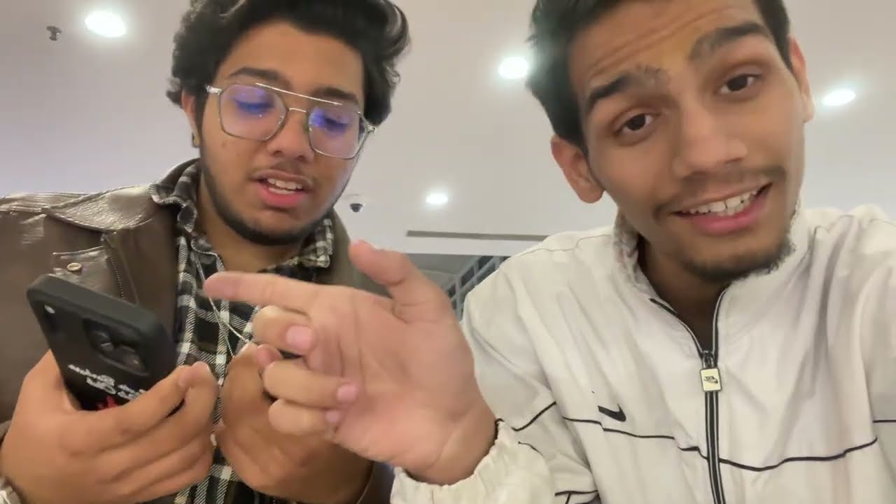 Iphone 17 pro max tod diya 😢