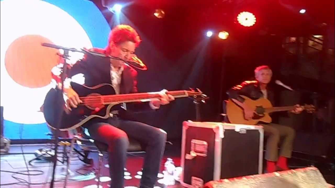 From The Jam Down In The Tube Station At Midnight Acoustic YouTube