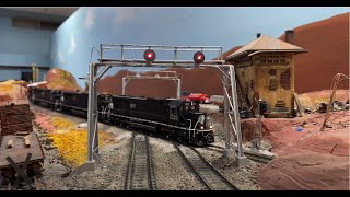 HO Scale: Illinois Central Trains on the UPSF Joint Line