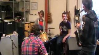 MOV012.MOD