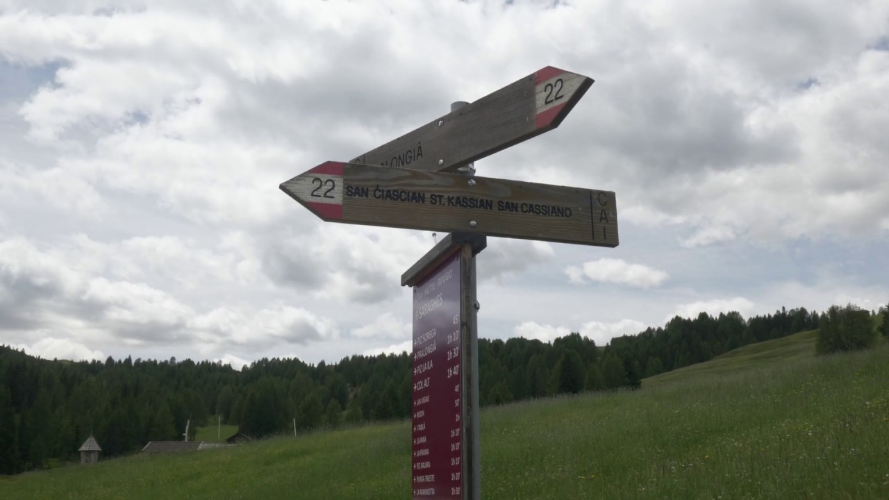 Walking in the Dolomites. From Piz La Illa to  Pralongia and back via San Cassiano