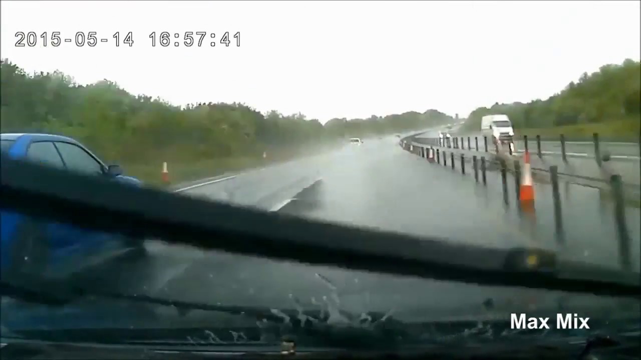 Aquaplaning bei Tempo 200 auf der A7: BMW Alpina ist ein Totalschaden