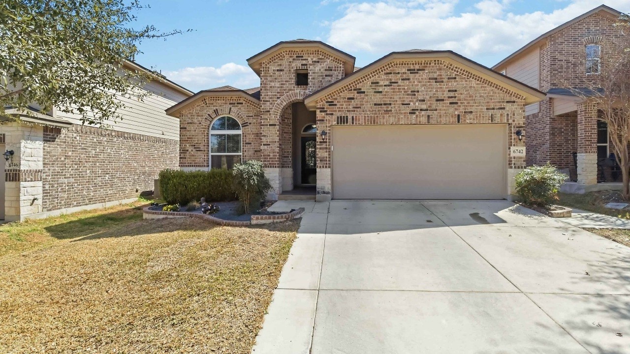 6742 Indian Lodge, San Antonio, TX