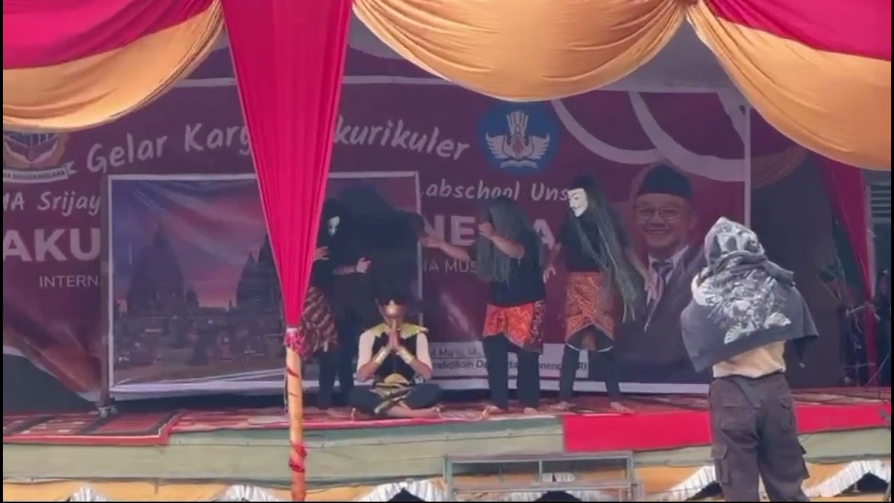 DRAMA MUSIKAL RORO JONGRANG PERSEMBAHAN KELAS 12.4 SMA SRIJAYA NEGARA