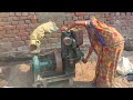 गांव की महिला द्वारा डीजल इंजन वाटर पंप सेट मशीन स्टार्ट l 8hp Diesel Engine Water Pump Machine Star