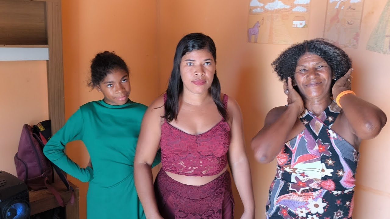 VEJA COMO A SITUAÇÃO DE JULINHA E DONA KINOR DEPOIS DO PESADELO NA SUA CASA.